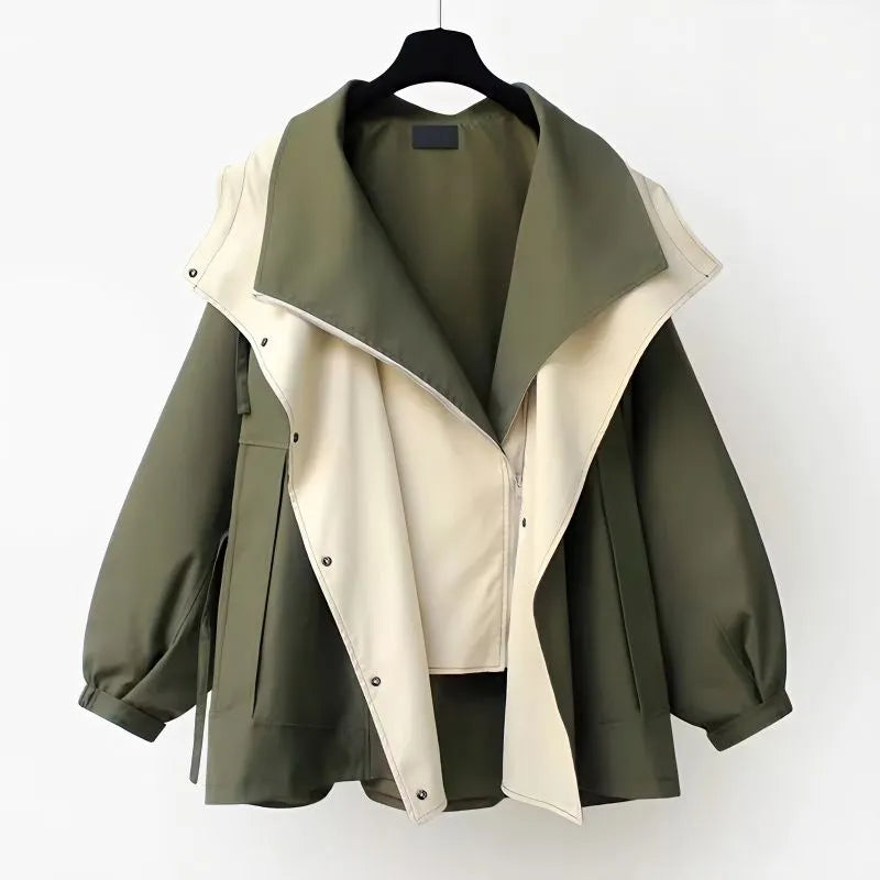 GUILIA | CHAQUETA CON CAPUCHA