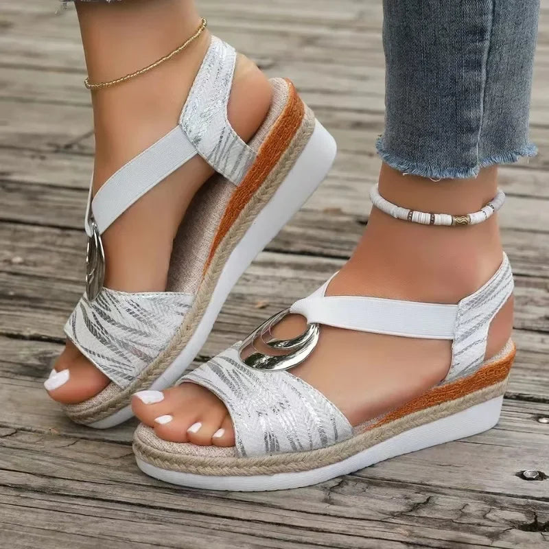 ROXANNE | SANDALIA CON PLATAFORMA OLIVIA CREATION