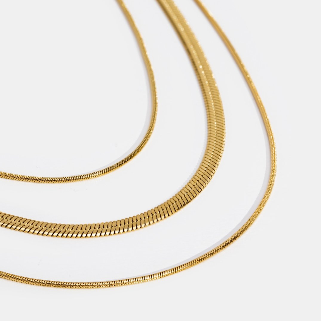 SIRENA | COLLAR DORADO DE ACERO INOXIDABLE
