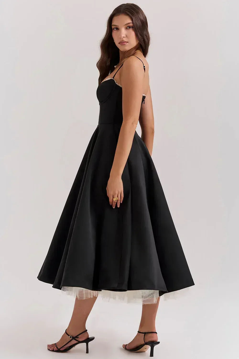 ARIELLE | VESTIDO OLIVIA CREATION