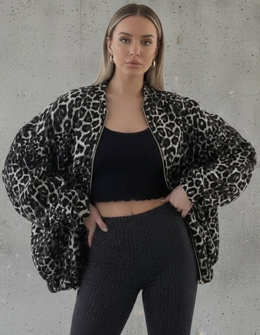 LEOPARD CHIC | BOMBER ACOLCHADA CON ANIMAL PRINT