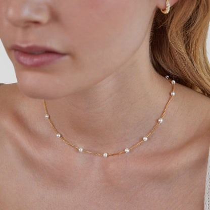PERLANA | COLLAR DE ACERO INOXIDABLE CON PERLAS